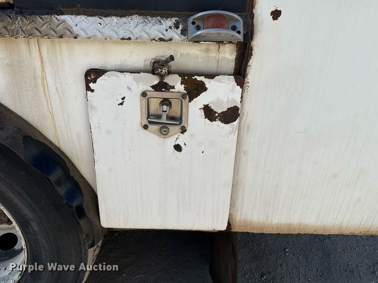 image for item DM5639 2003 Freightliner Business Class M2 fuel / lube truck