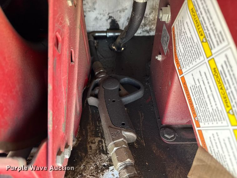 image for item DM5639 2003 Freightliner Business Class M2 fuel / lube truck