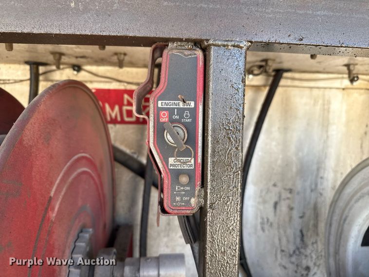 image for item DM5639 2003 Freightliner Business Class M2 fuel / lube truck