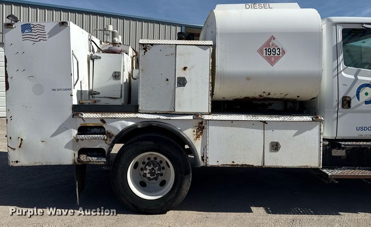 image for item DM5639 2003 Freightliner Business Class M2 fuel / lube truck