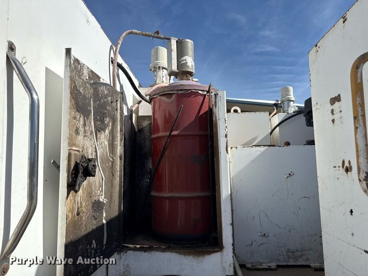 image for item DM5639 2003 Freightliner Business Class M2 fuel / lube truck