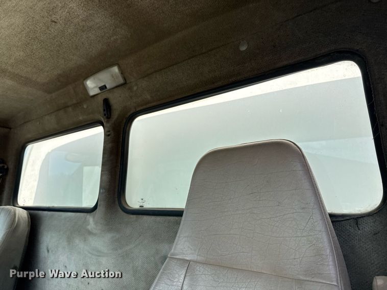 image for item DM5639 2003 Freightliner Business Class M2 fuel / lube truck