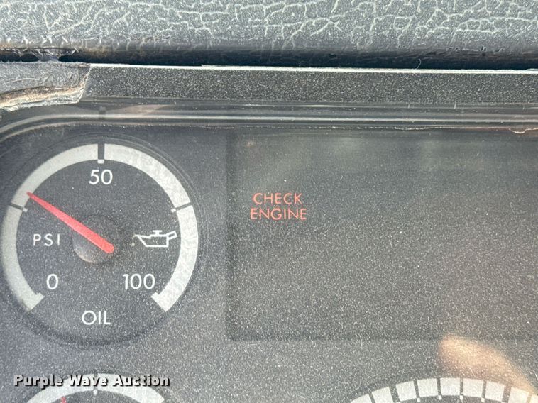 image for item DM5639 2003 Freightliner Business Class M2 fuel / lube truck