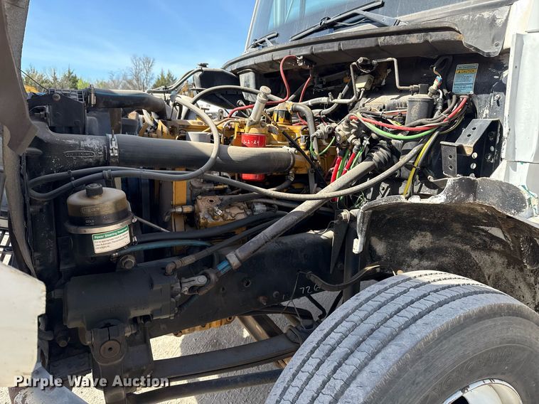 image for item DM5639 2003 Freightliner Business Class M2 fuel / lube truck