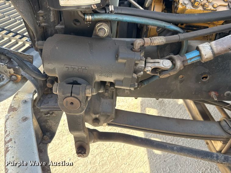 image for item DM5639 2003 Freightliner Business Class M2 fuel / lube truck