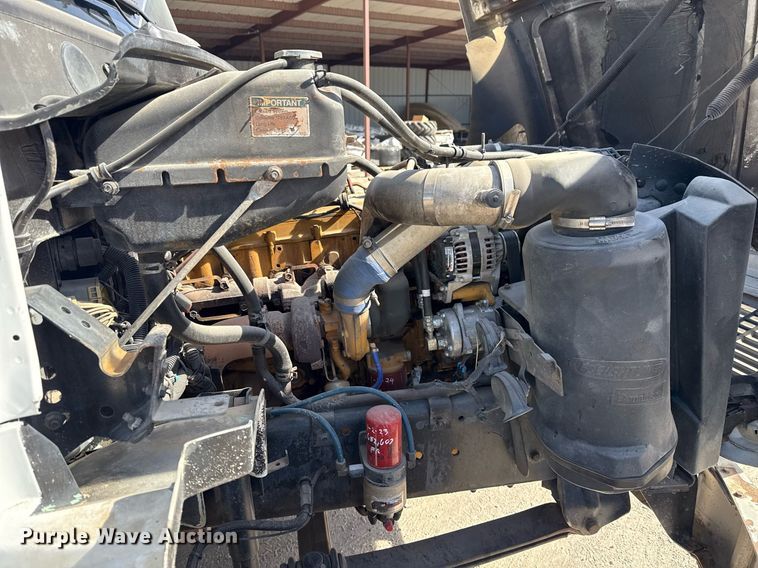 image for item DM5639 2003 Freightliner Business Class M2 fuel / lube truck