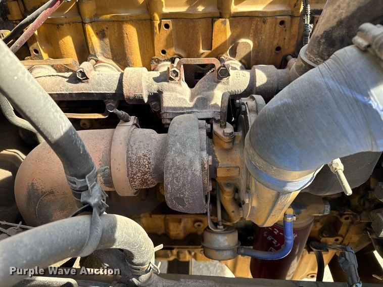 image for item DM5639 2003 Freightliner Business Class M2 fuel / lube truck