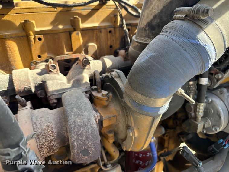 image for item DM5639 2003 Freightliner Business Class M2 fuel / lube truck