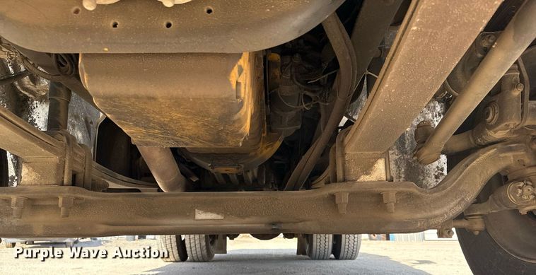 image for item DM5639 2003 Freightliner Business Class M2 fuel / lube truck