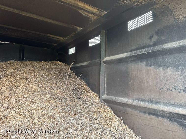 image for item DM5674 2009 International 4300 bucket truck