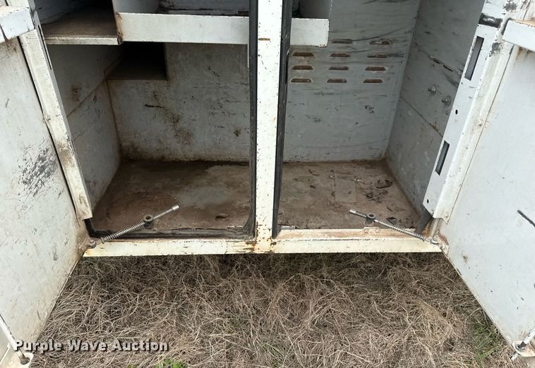 image for item DM5674 2009 International 4300 bucket truck