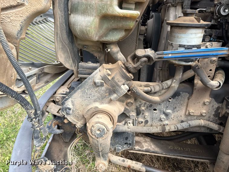 image for item DM5674 2009 International 4300 bucket truck