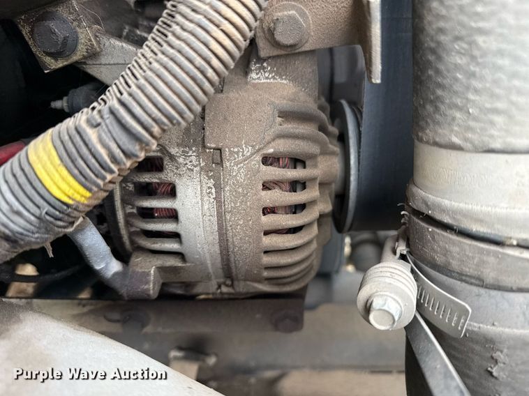 image for item DM5674 2009 International 4300 bucket truck