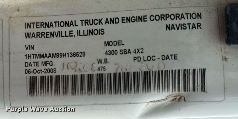 image for item DM5674 2009 International 4300 bucket truck