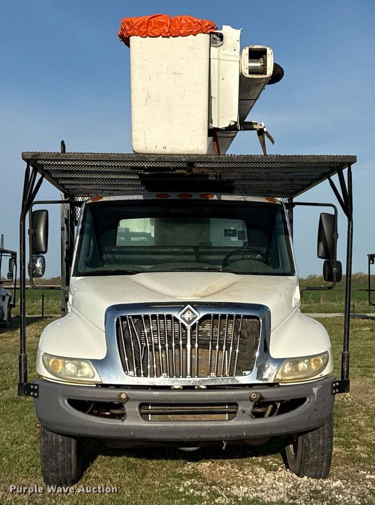 image for item DM5678 2008 International 4300 forestry bucket truck