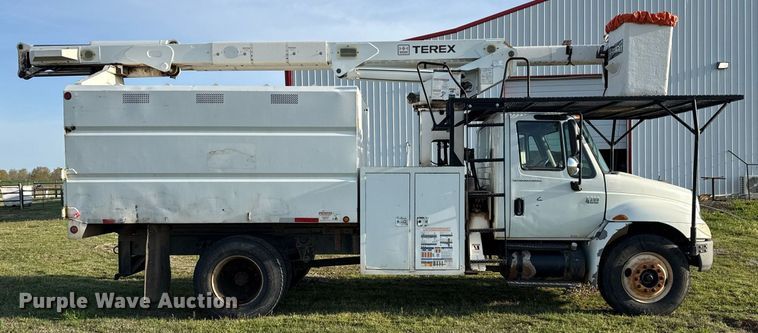 image for item DM5678 2008 International 4300 forestry bucket truck