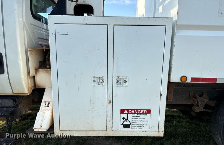 image for item DM5678 2008 International 4300 forestry bucket truck