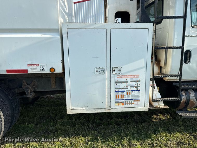 image for item DM5678 2008 International 4300 forestry bucket truck