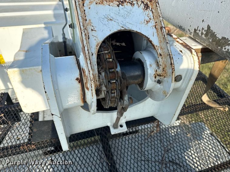 image for item DM5678 2008 International 4300 forestry bucket truck