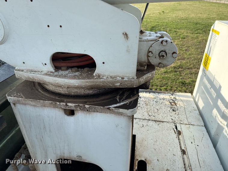 image for item DM5678 2008 International 4300 forestry bucket truck