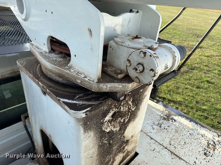 image for item DM5678 2008 International 4300 forestry bucket truck