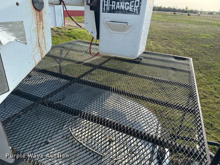 image for item DM5678 2008 International 4300 forestry bucket truck