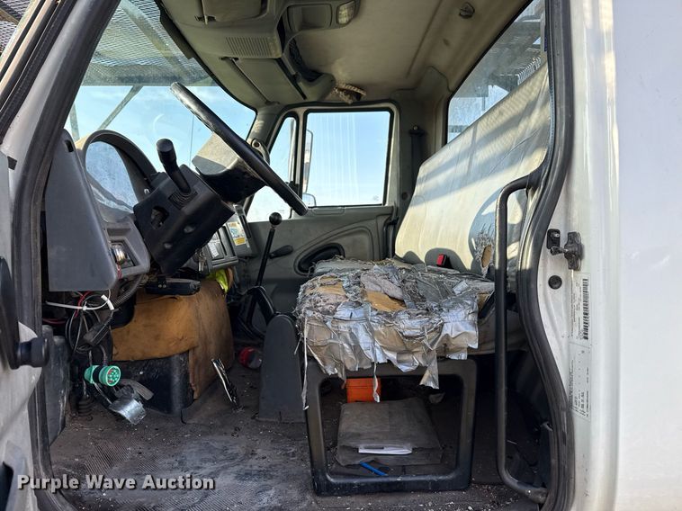 image for item DM5678 2008 International 4300 forestry bucket truck