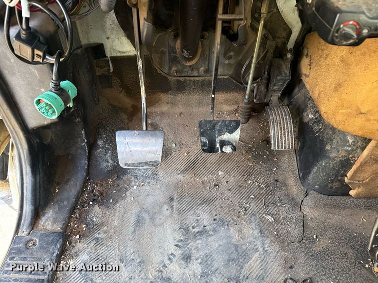 image for item DM5678 2008 International 4300 forestry bucket truck