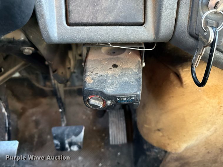 image for item DM5678 2008 International 4300 forestry bucket truck