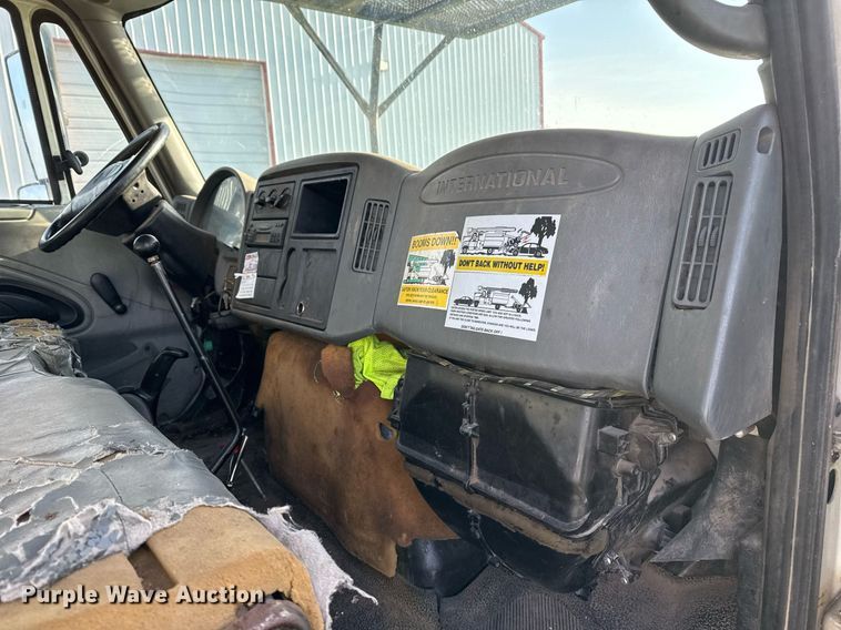 image for item DM5678 2008 International 4300 forestry bucket truck