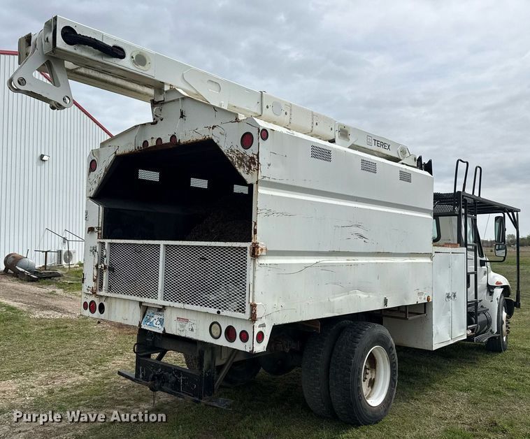 image for item DM5680 2008 International 4300 forestry bucket truck