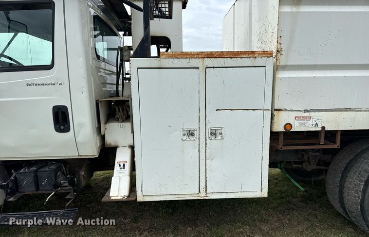 image for item DM5680 2008 International 4300 forestry bucket truck