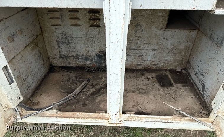 image for item DM5680 2008 International 4300 forestry bucket truck