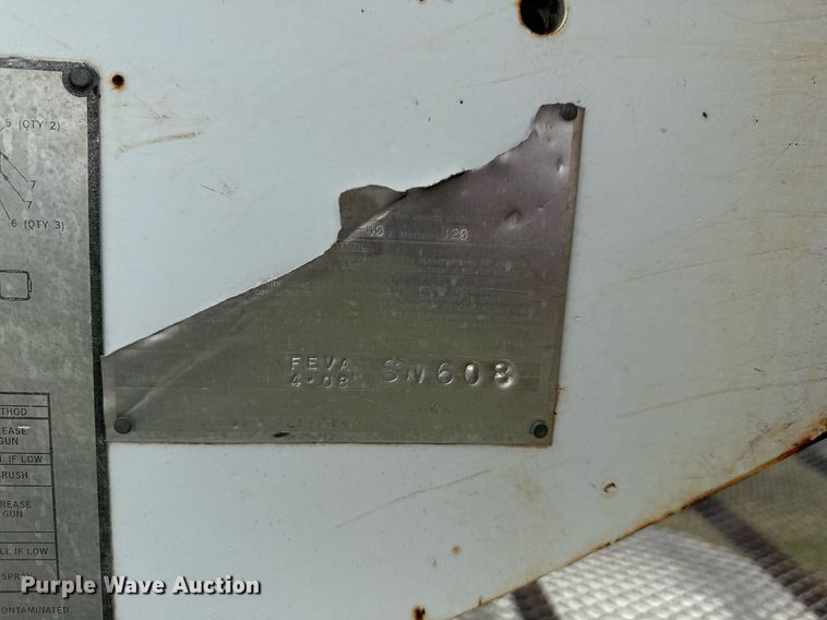 image for item DM5680 2008 International 4300 forestry bucket truck