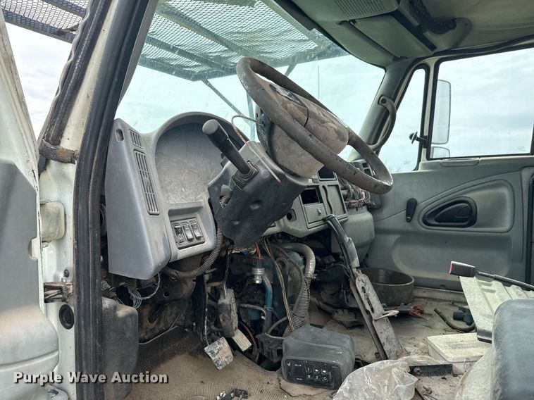 image for item DM5680 2008 International 4300 forestry bucket truck