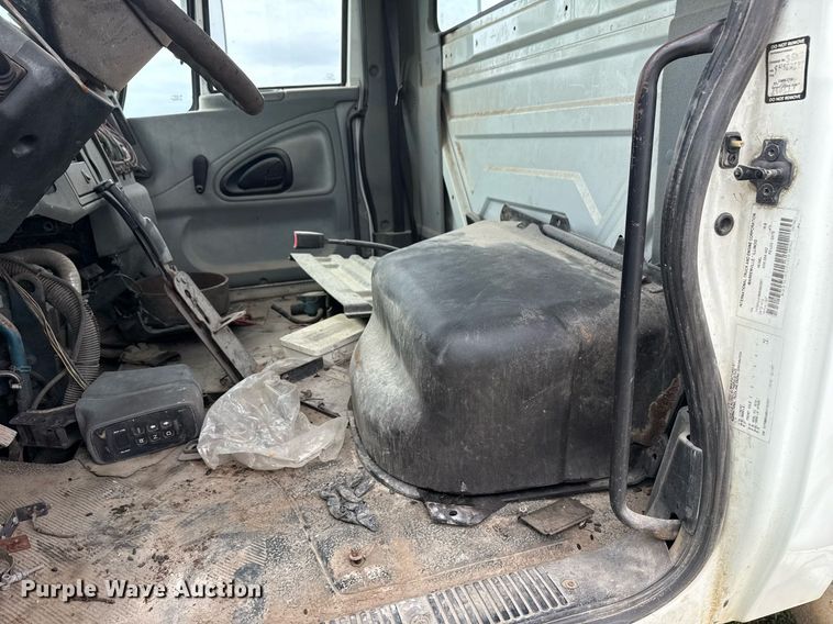 image for item DM5680 2008 International 4300 forestry bucket truck