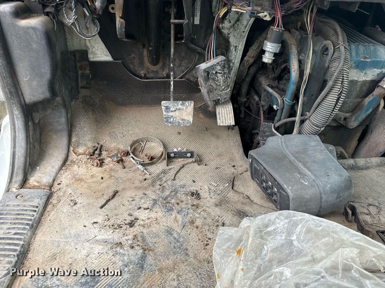 image for item DM5680 2008 International 4300 forestry bucket truck