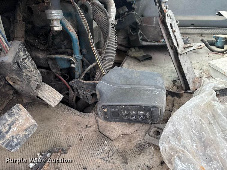 image for item DM5680 2008 International 4300 forestry bucket truck