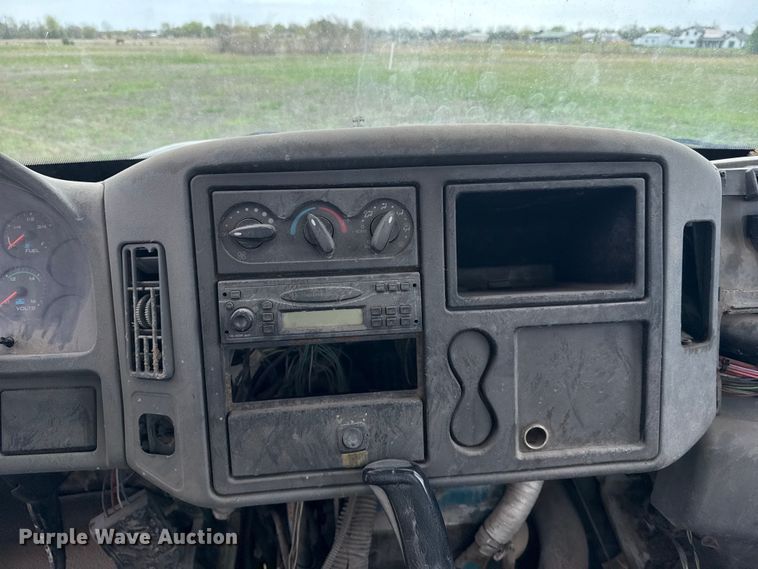 image for item DM5680 2008 International 4300 forestry bucket truck