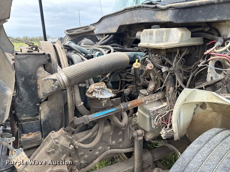 image for item DM5680 2008 International 4300 forestry bucket truck