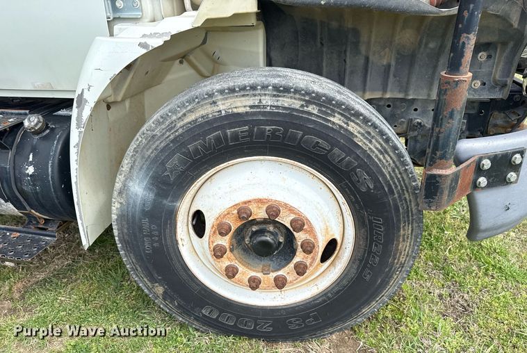 image for item DM5680 2008 International 4300 forestry bucket truck