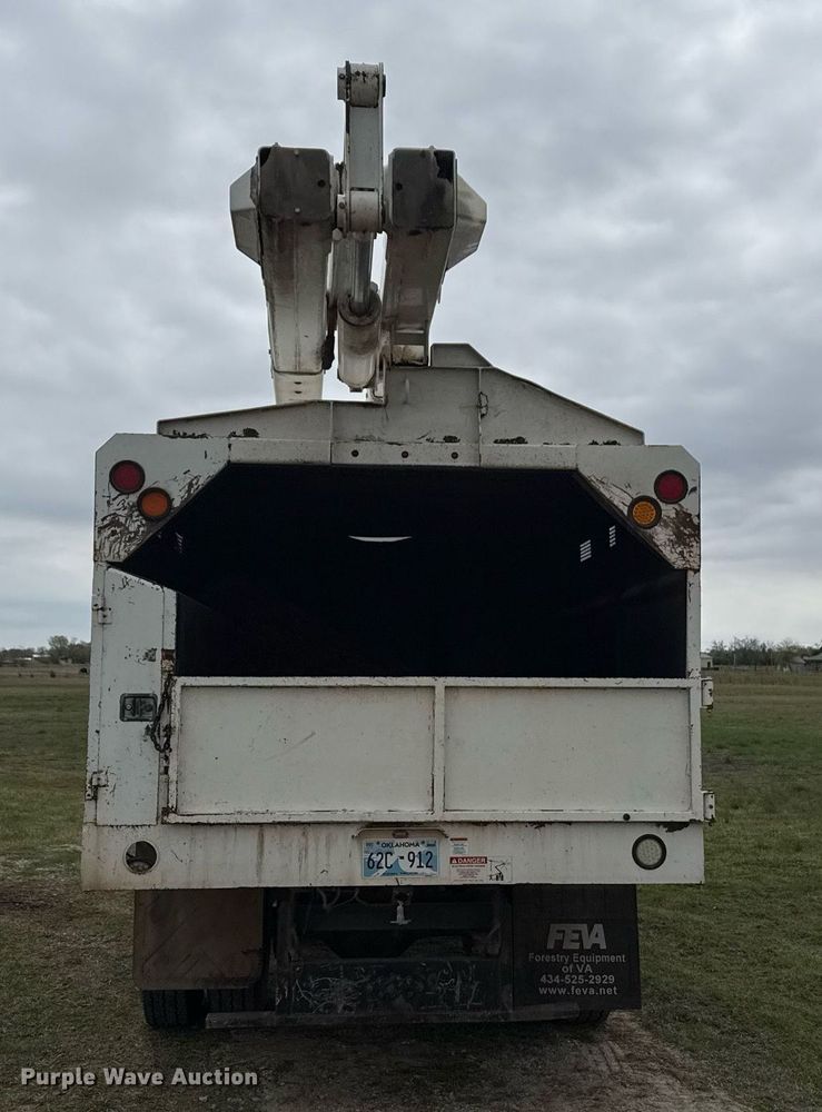 image for item DM5681 2009 International 4300 forestry bucket truck