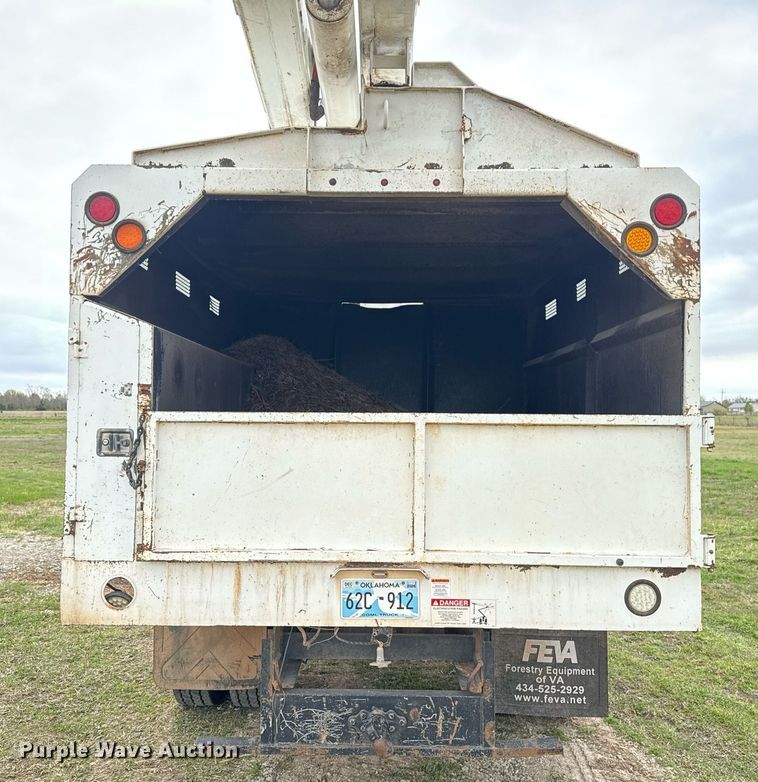 image for item DM5681 2009 International 4300 forestry bucket truck