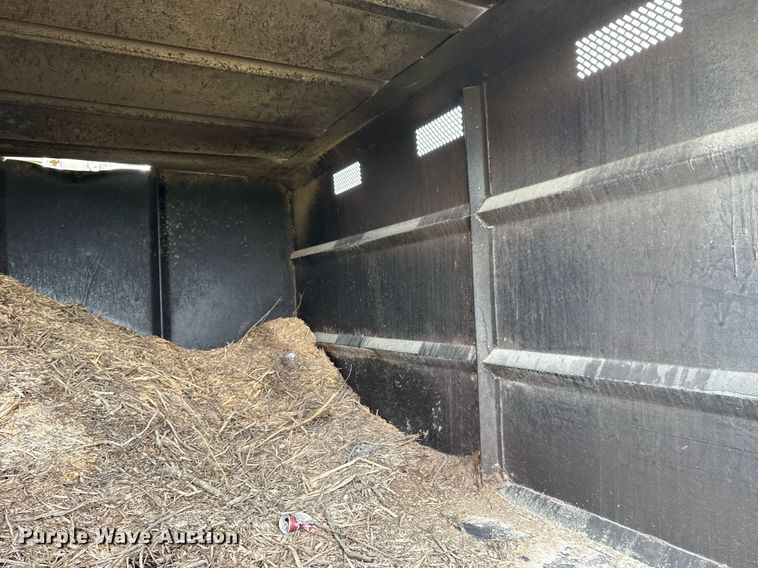 image for item DM5681 2009 International 4300 forestry bucket truck