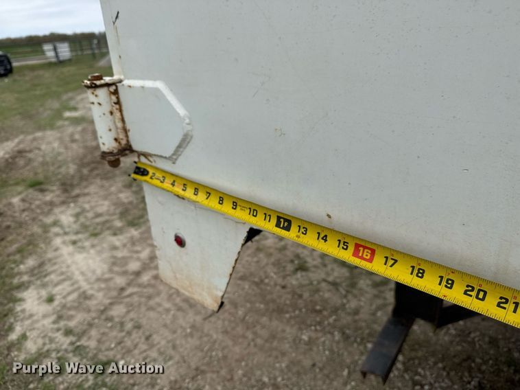 image for item DM5681 2009 International 4300 forestry bucket truck