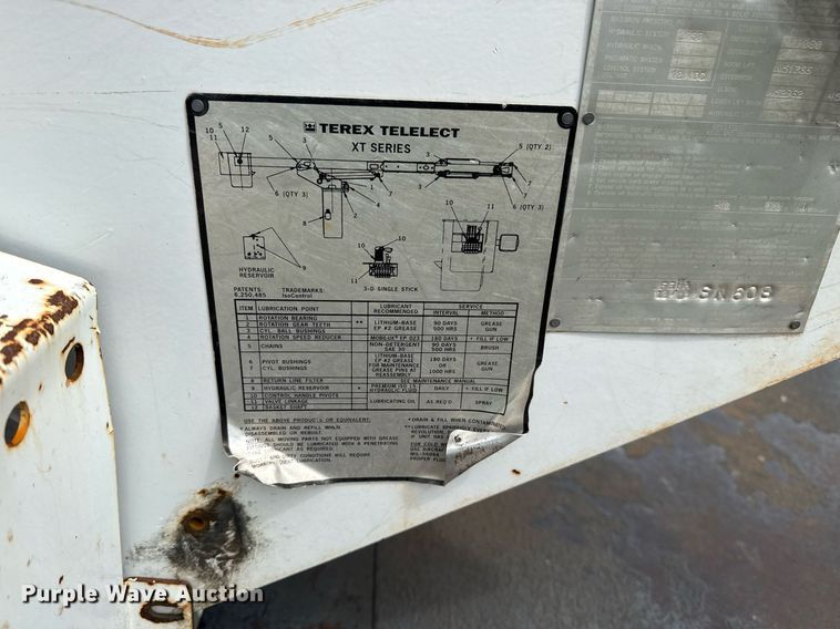 image for item DM5681 2009 International 4300 forestry bucket truck