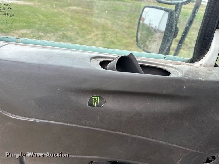 image for item DM5681 2009 International 4300 forestry bucket truck