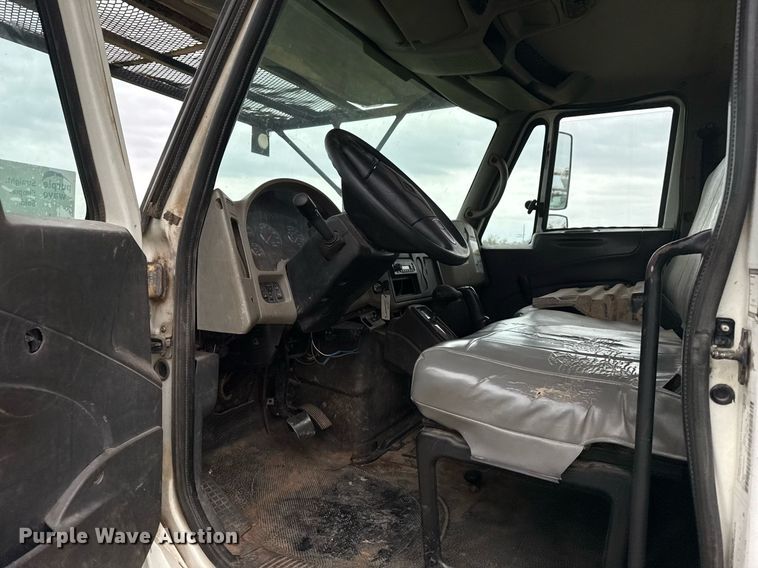 image for item DM5681 2009 International 4300 forestry bucket truck