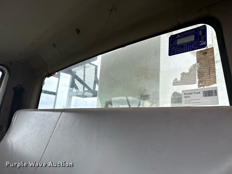 image for item DM5681 2009 International 4300 forestry bucket truck