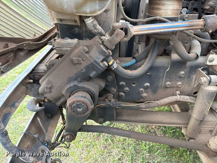 image for item DM5681 2009 International 4300 forestry bucket truck